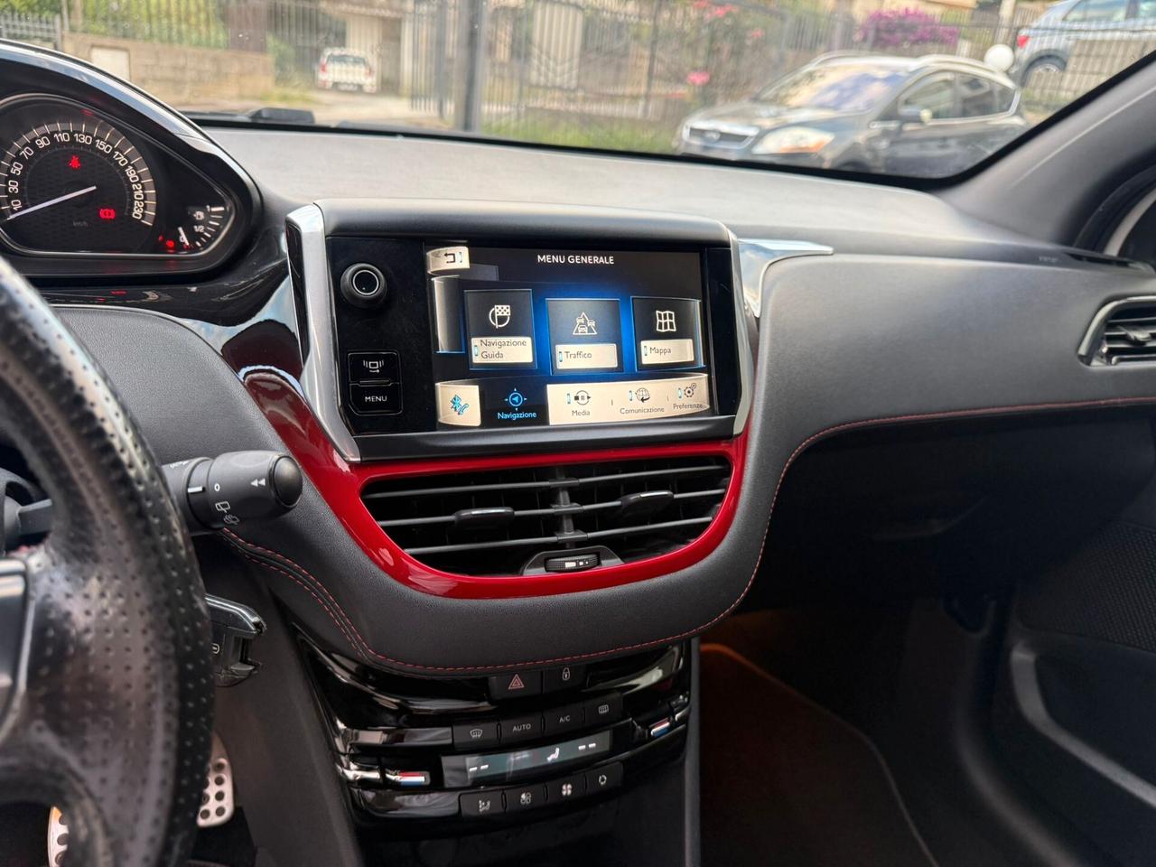 Peugeot 208 1.6 THP 200 CV 3 porte GTi