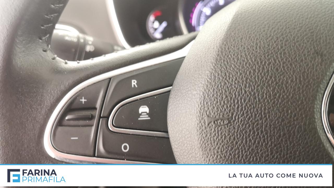 RENAULT Megane IV - Megane Grand Coupe 1.3 tce Executive 140cv fap