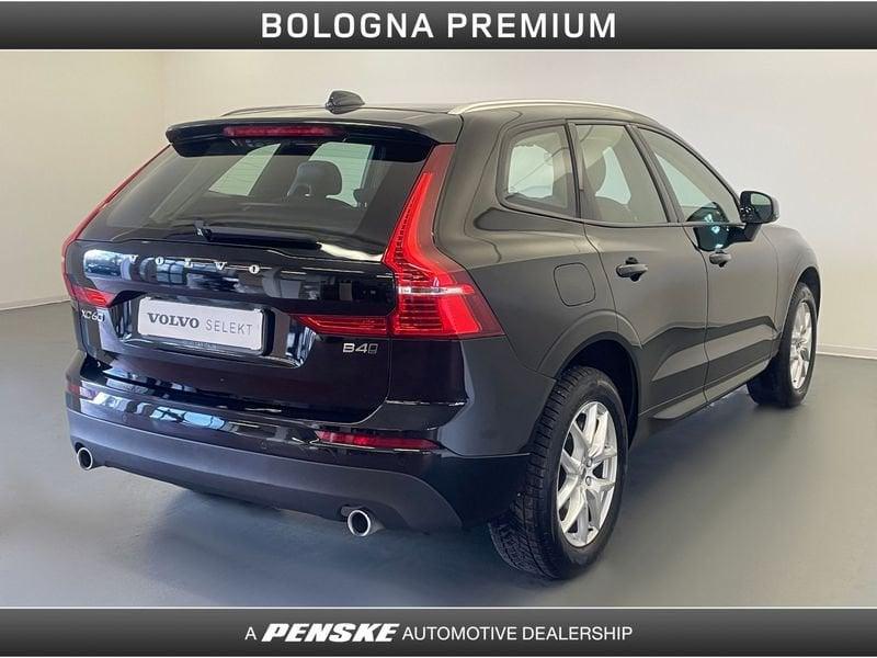 Volvo XC60 B4 AWD Geartronic Momentum