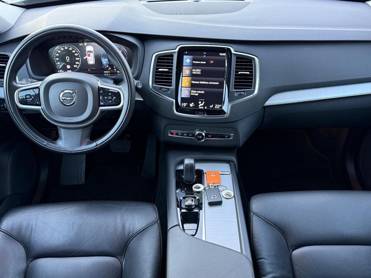 VOLVO XC90 MOMENTUM AWD IVA ESPOSTA