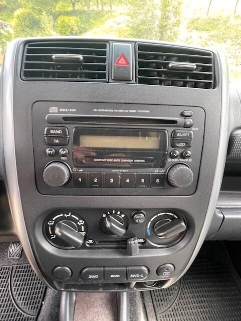 Suzuki Jimny 1.3i 16V cat 4WD JLX Più
