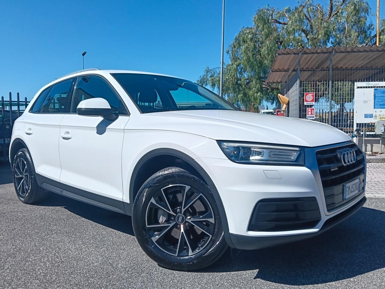 Audi Q5 2.0 TDI quattro S tronic Business Uni Proprietario