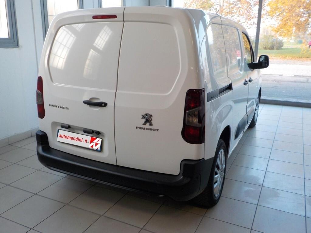 Peugeot Partner BlueHDi 130 EAT8 S&S PC - Autocarro lamierato 3 posti - Cambio automatico