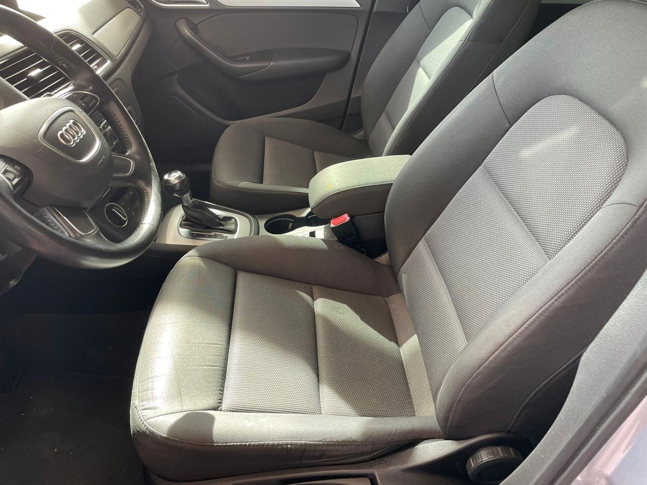 Audi Q3 2.0 TDI 120 CV S -Line Edition