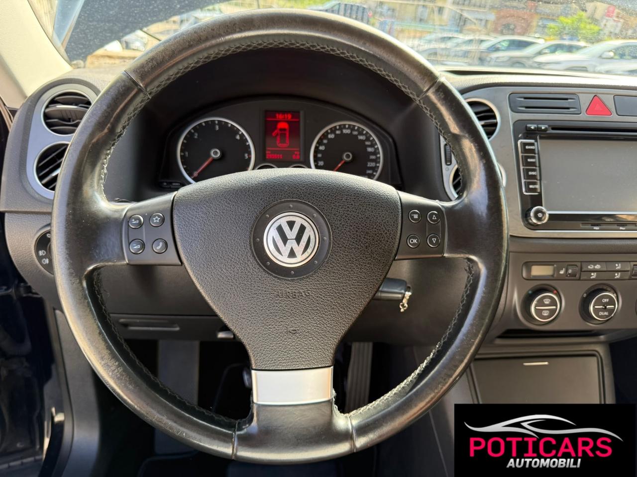 Volkswagen Tiguan 2.0 16V TDI DPF Track & Field (28°)