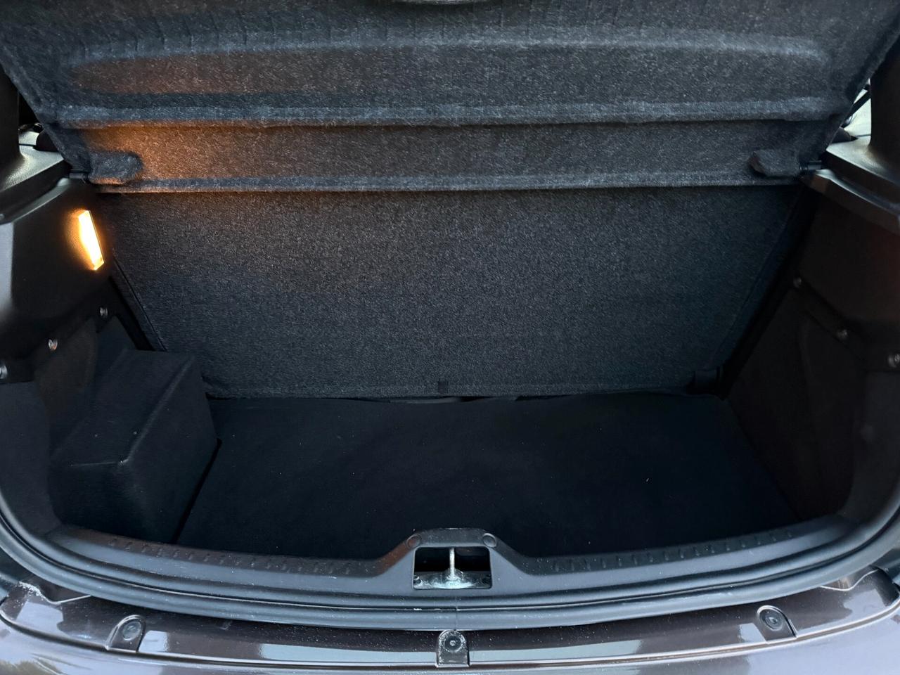 Lancia Ypsilon 1.3 MJT 75 cv New Oro Plus