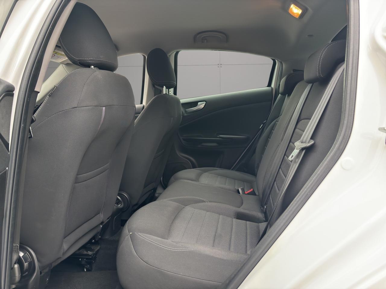 Alfa Romeo - Giulietta 1.6 jtdm Super 120cv