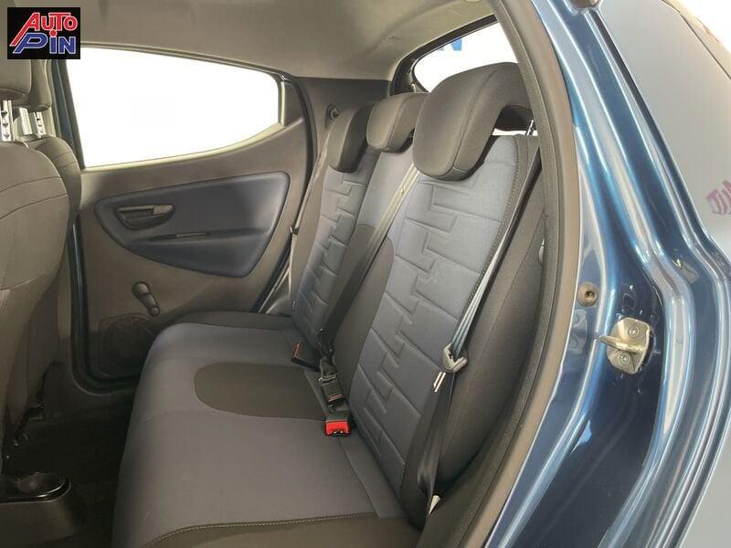 Lancia Ypsilon Ypsilon 1.0 FireFly 5 porte S&S Hybrid Platino