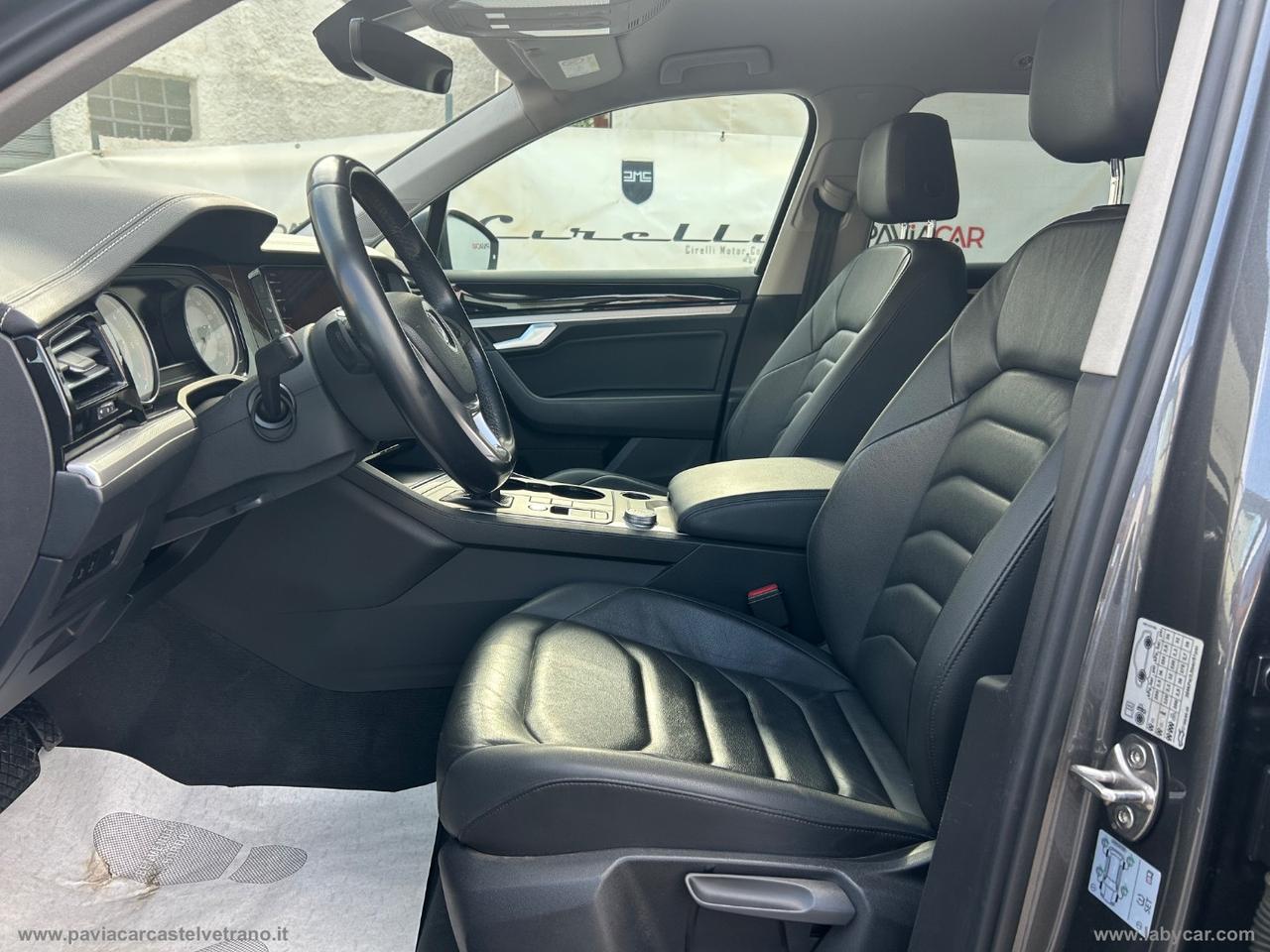 VOLKSWAGEN Touareg 3.0 TDI Advanced