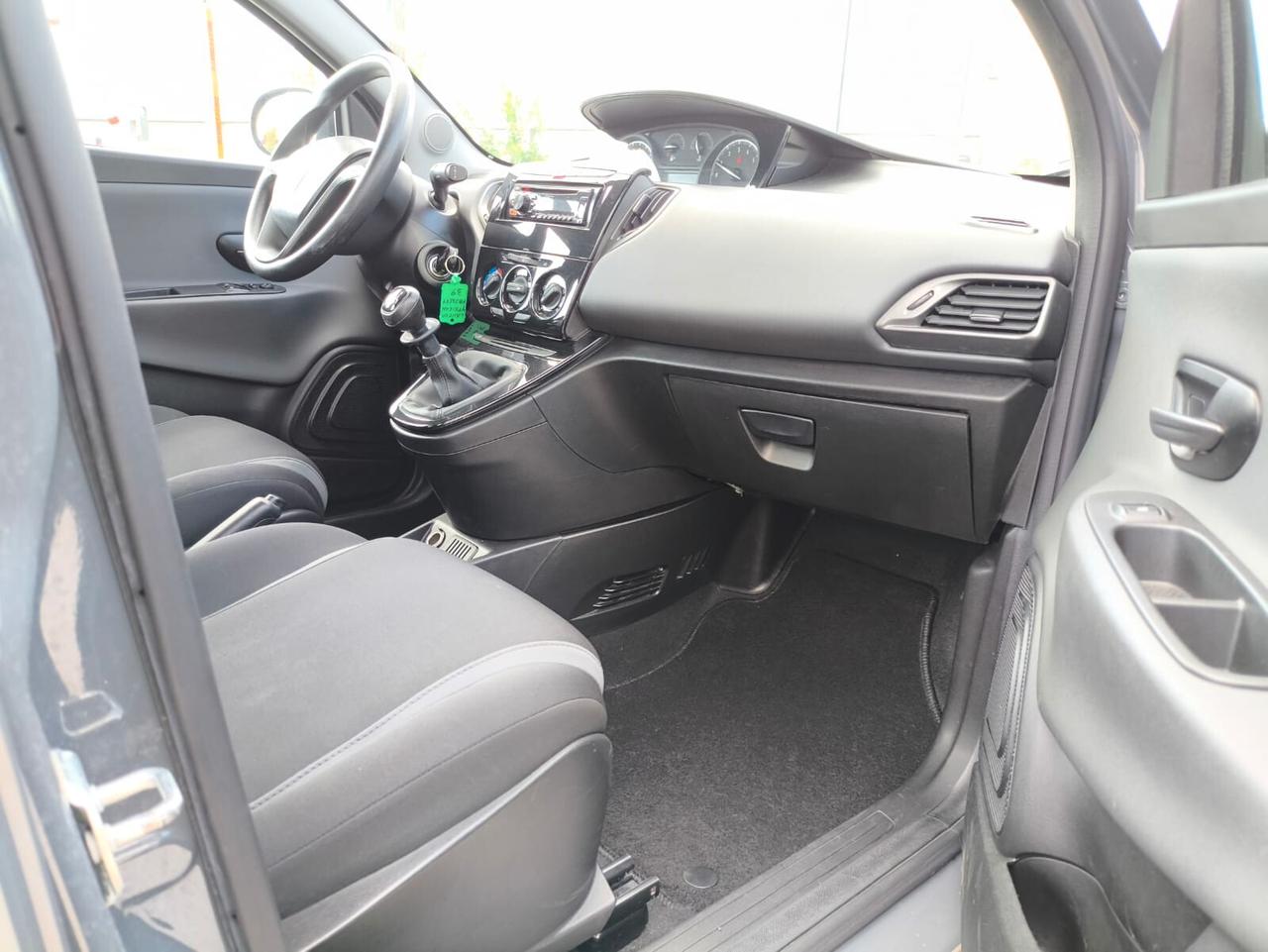 Lancia Ypsilon ECO CHIC 900 CC. X NEO PATENTATI BENZINA/ METANO RIF:4625