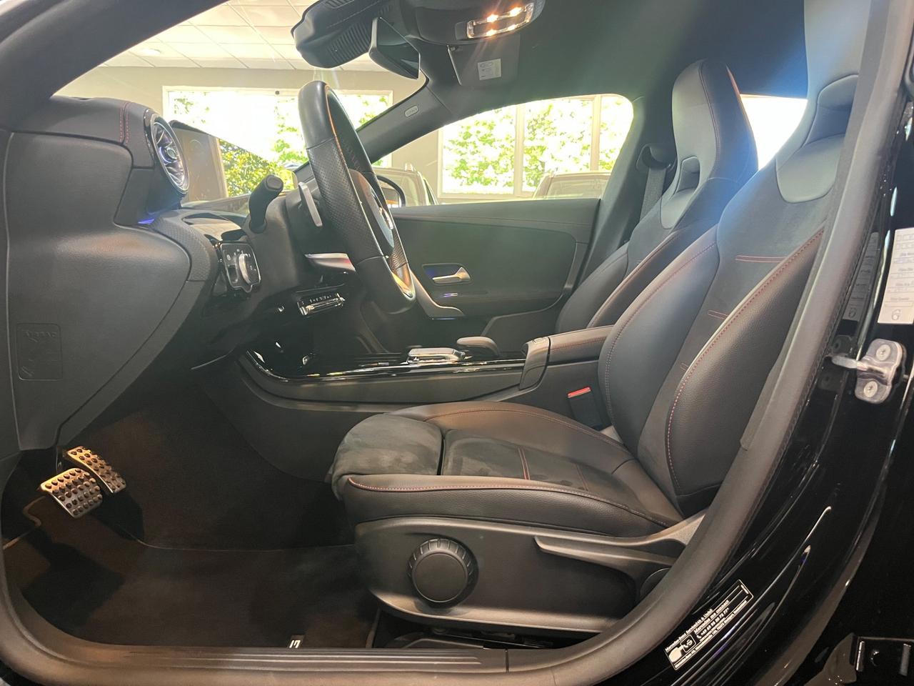 Mercedes CLA 200 d Automatic Premium 12.000 KM
