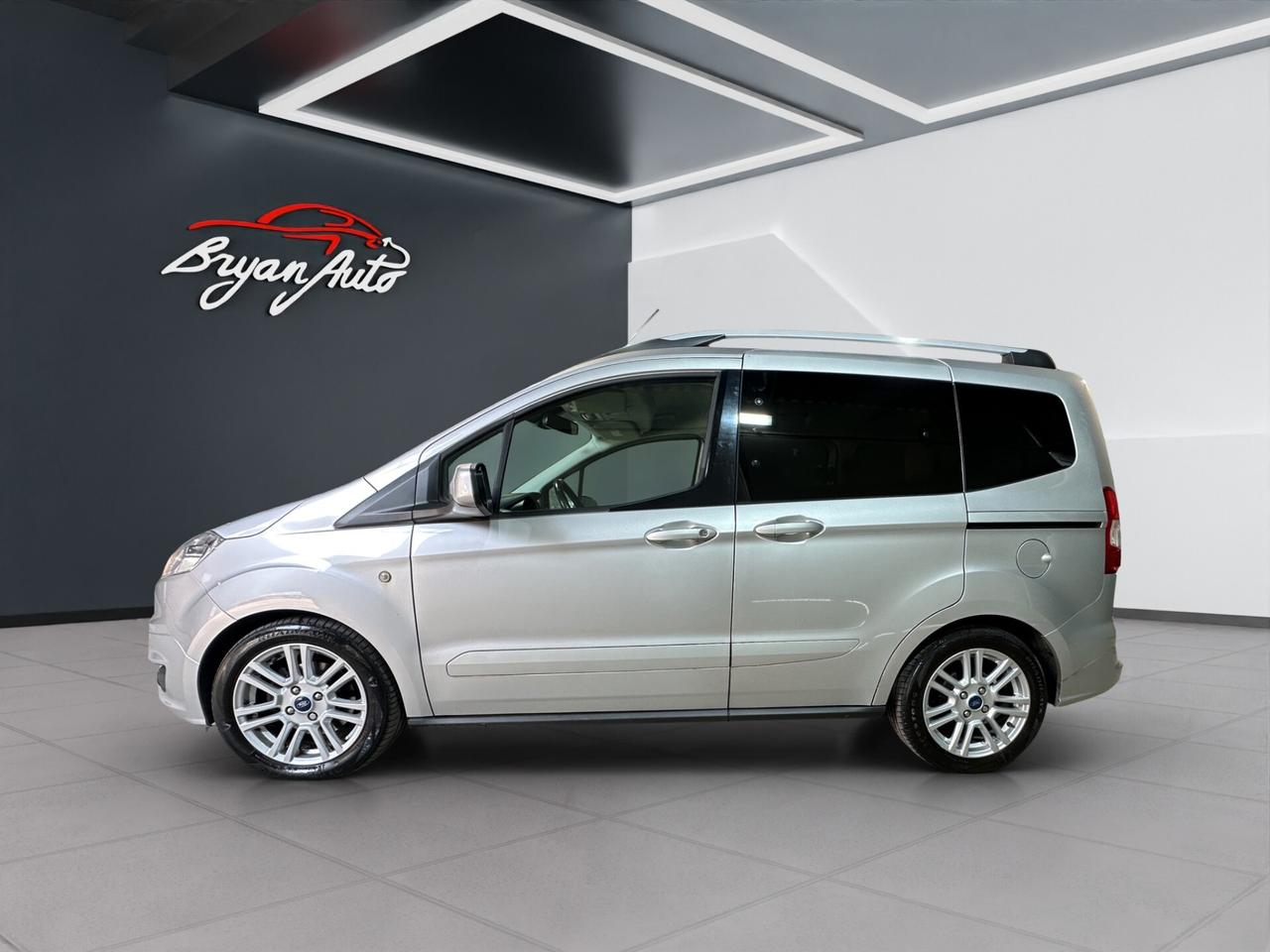 Ford Tourneo Courier 1.5 TDCI 95 CV Titanium