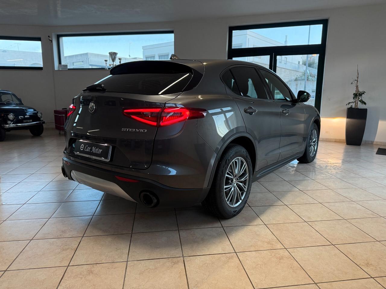 Alfa Romeo Stelvio 2.2 Turbodiesel 160 CV AT8 RWD Business