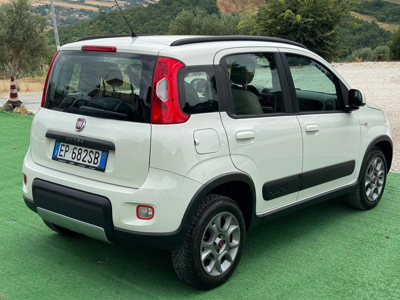 Fiat Panda 1.3 MJT 4X4 - 5 posti 75 CV