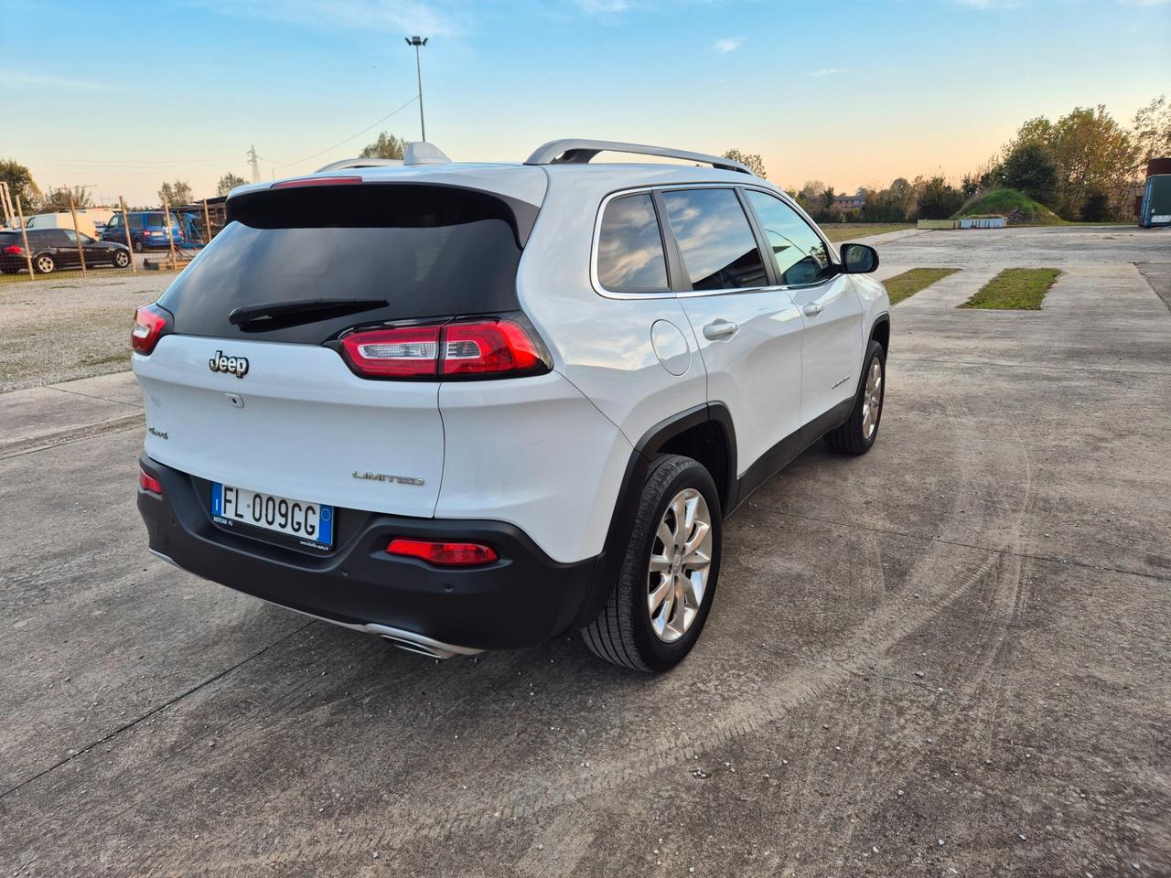 Jeep Cherokee 2.2 Mjt II 4WD Active Drive II Overland