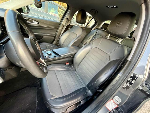 ALFA ROMEO Giulia 2.2 Turbodiesel 180 CV AT8 Business Sport Launch E