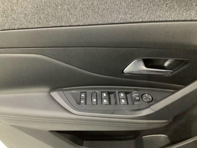 PEUGEOT 408 Hybrid 136 e-DCS6 Allure