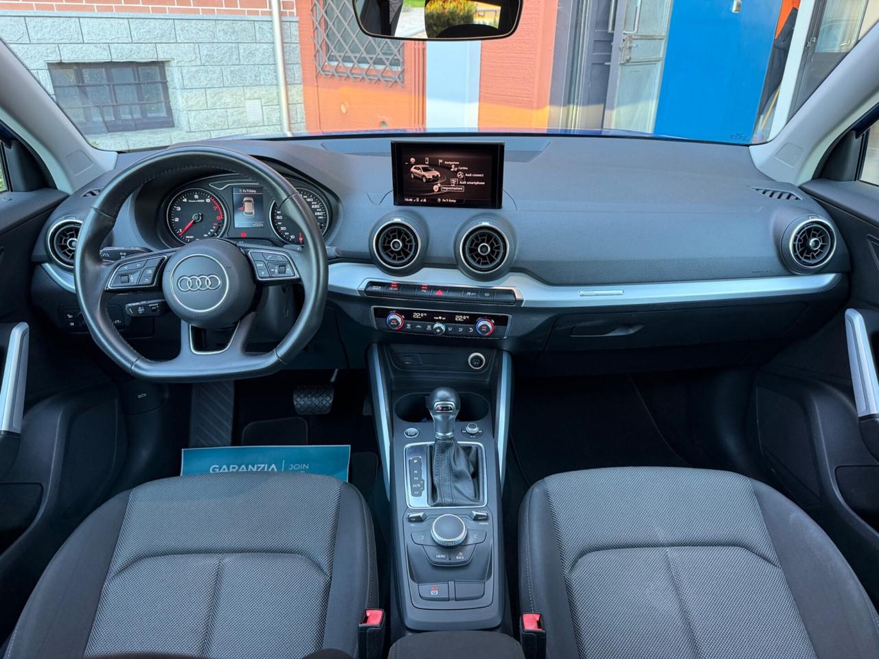 Audi Q2 35 TFSI S tronic Identity Black