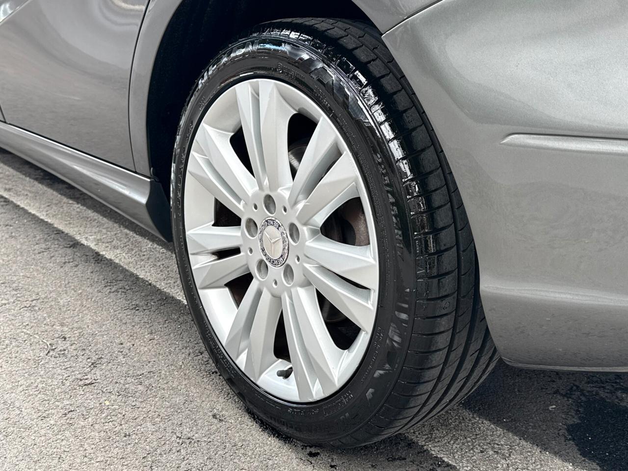 Mercedes B 180CDI BlueEFFICIENCY Executive - 2012