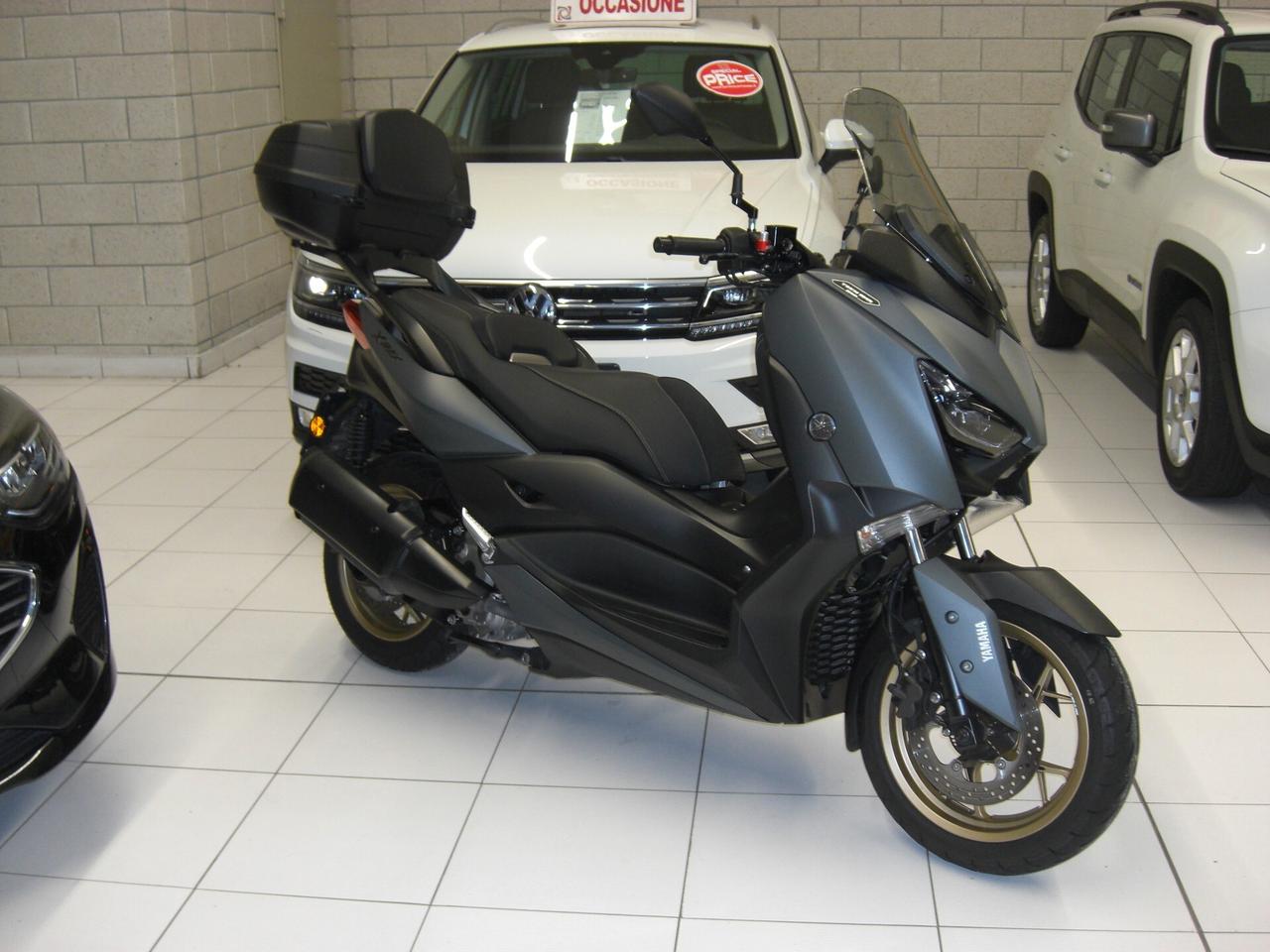 Yamaha X-Max 300 tech max