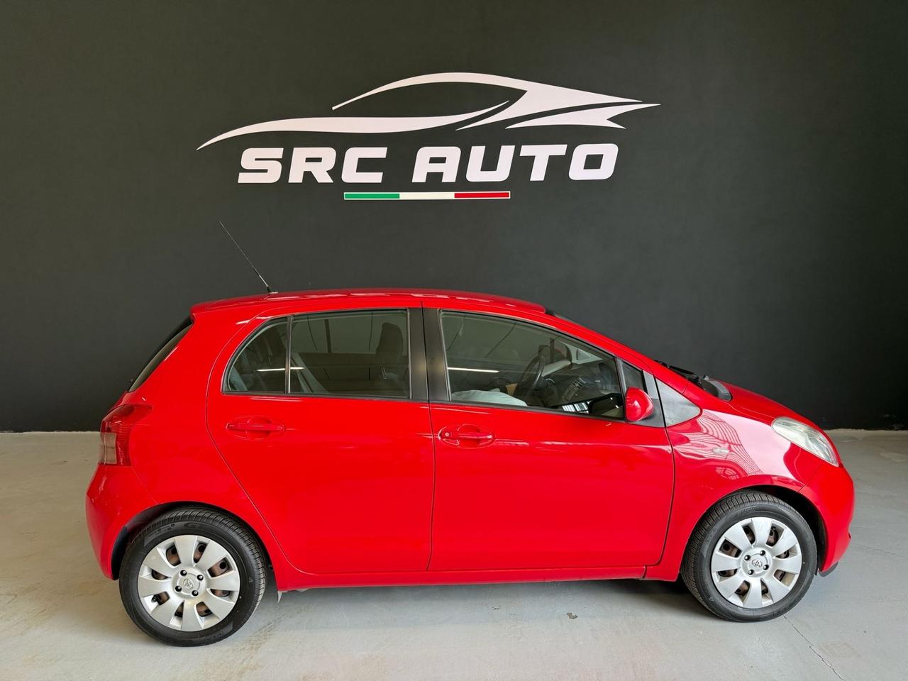 Toyota Yaris 1.0 5 porte Sol