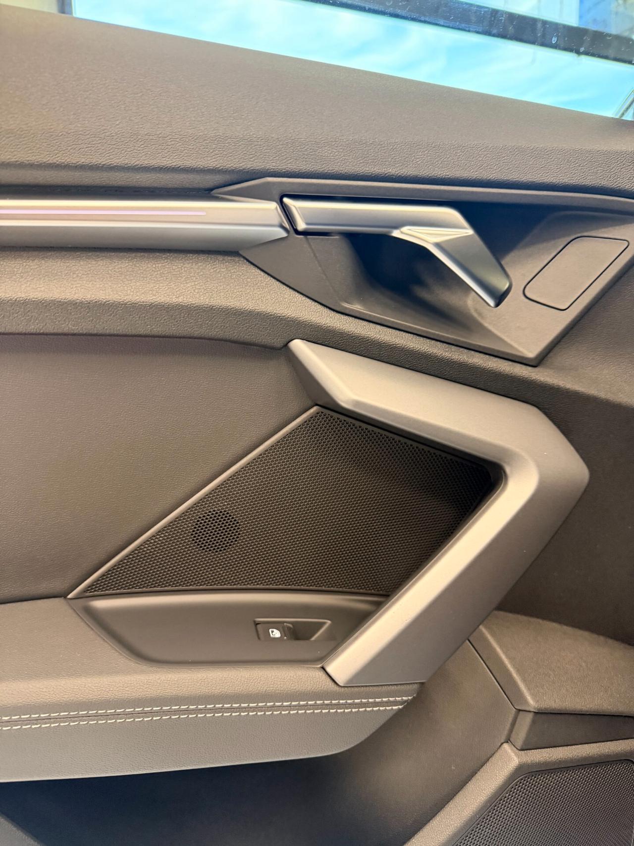 Audi A3 SPB 35 TDI S tronic line edition PACCHETTO LUCI SOFFUSE,APPLE CARPLAY,NAVI,TELECAMERA,FARO MATRIX