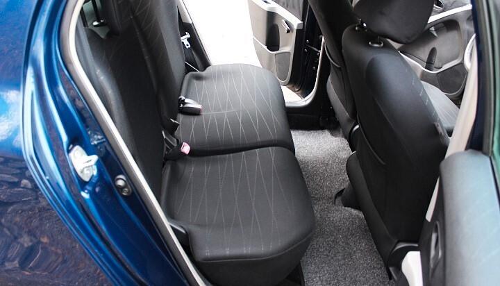 Toyota Yaris 1.0 5 porte Sol 89.000KM CLIMA NEOPATENTATI RADIO CD