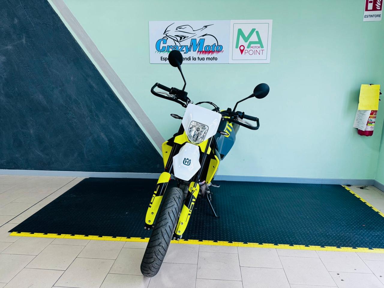 Husqvarna 701 Supermoto