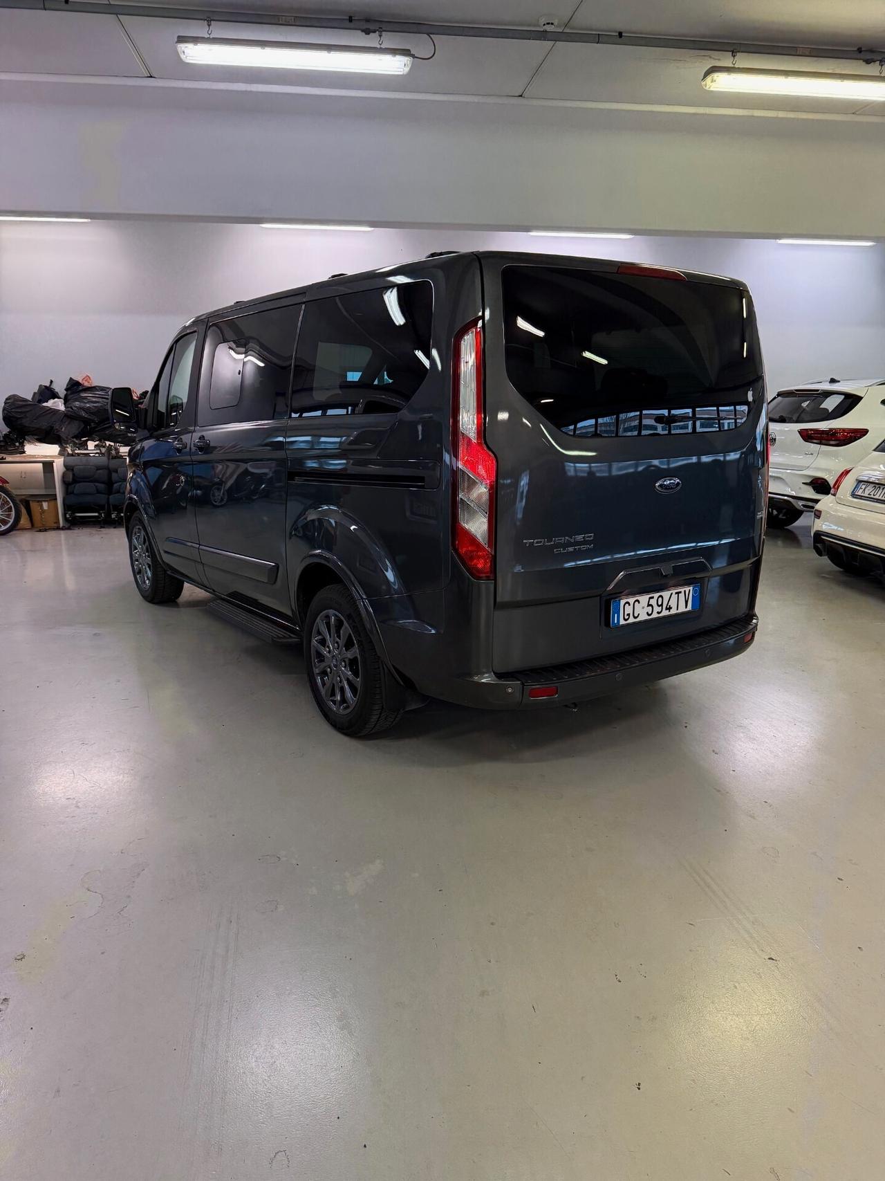 Ford Tourneo Custom 320 2.0 EcoBlue 130CV aut. PC Titanium