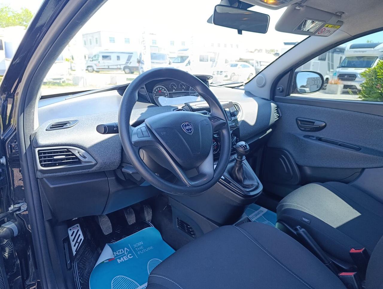 Lancia Ypsilon 1.2 Elefantino Blu s&s 69cv my19 NEOPATENTATI