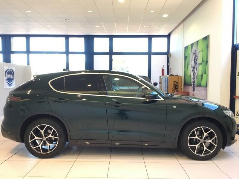 Alfa Romeo Stelvio 2.0 Turbo 280 CV AT8 Q4 Ti