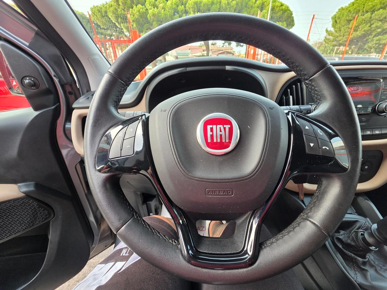 Fiat Dobló 1,6 diesel 05/2015 Cv105