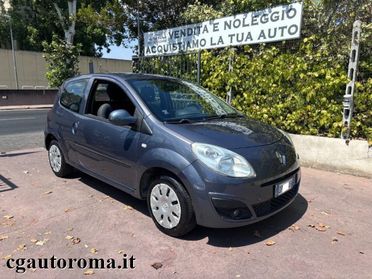 RENAULT Twingo 1.2 8V Confort UNIPRO - NEOPATENTATI!