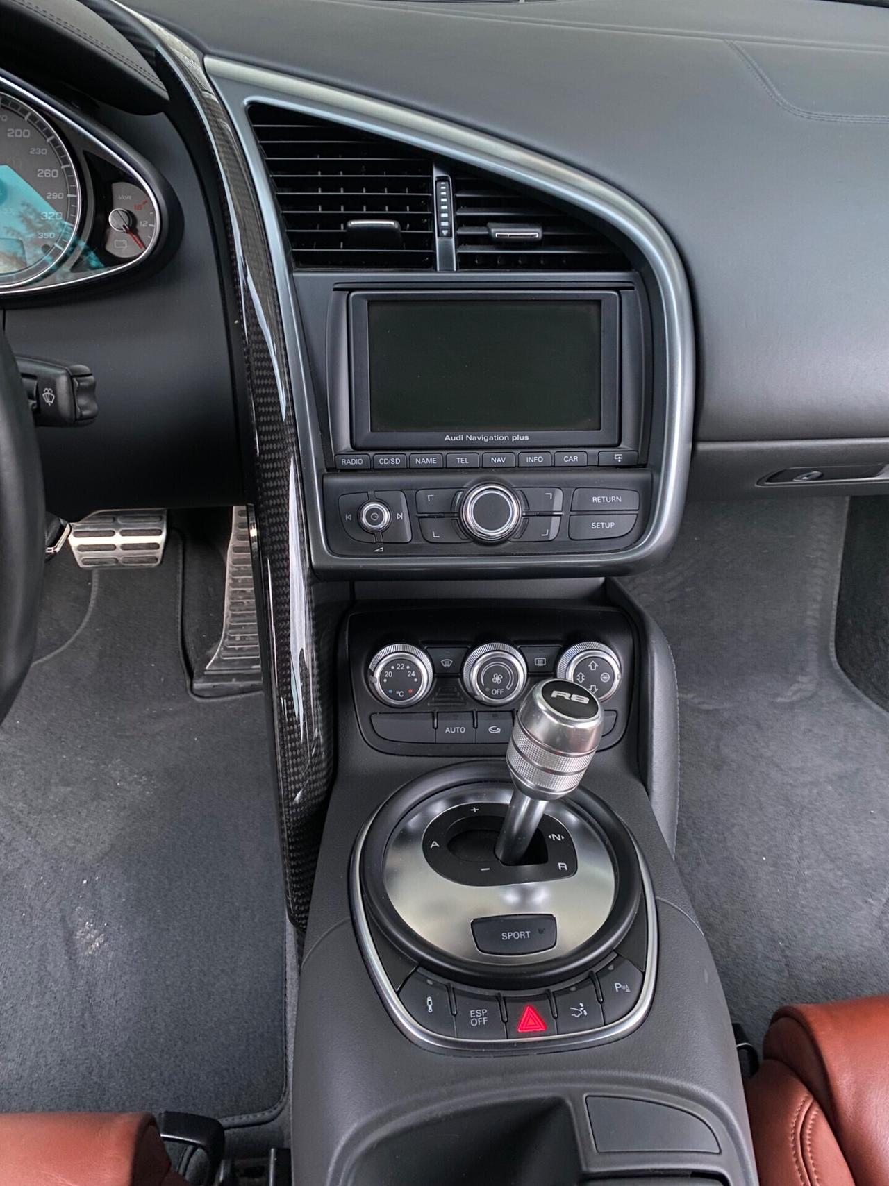 Audi R8 4.2 V8 FSI 420cv quattro R-tronic