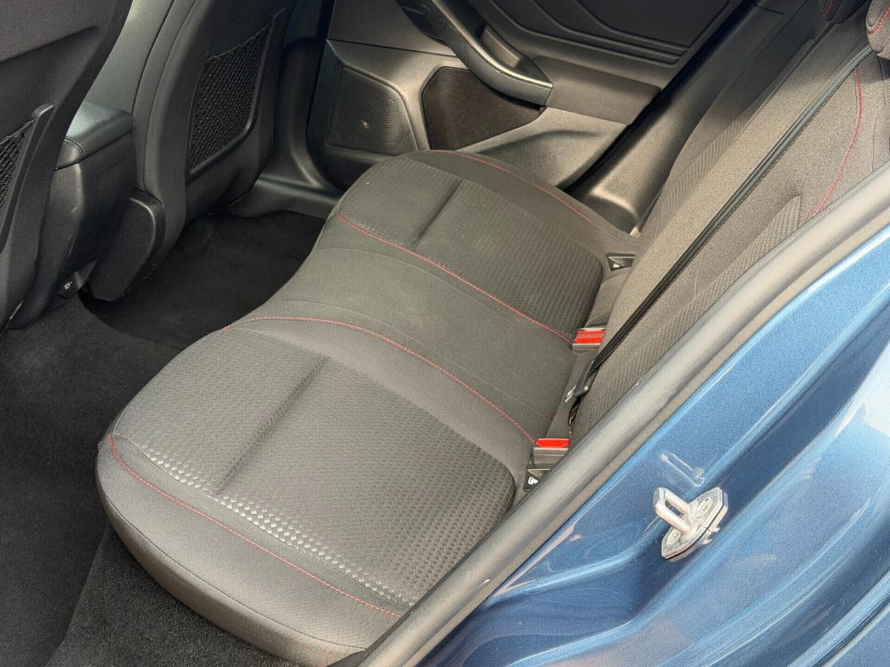 Ford Focus 1.5 ECOBLUE 120 cv. 5 porte ST LINE (Nav)