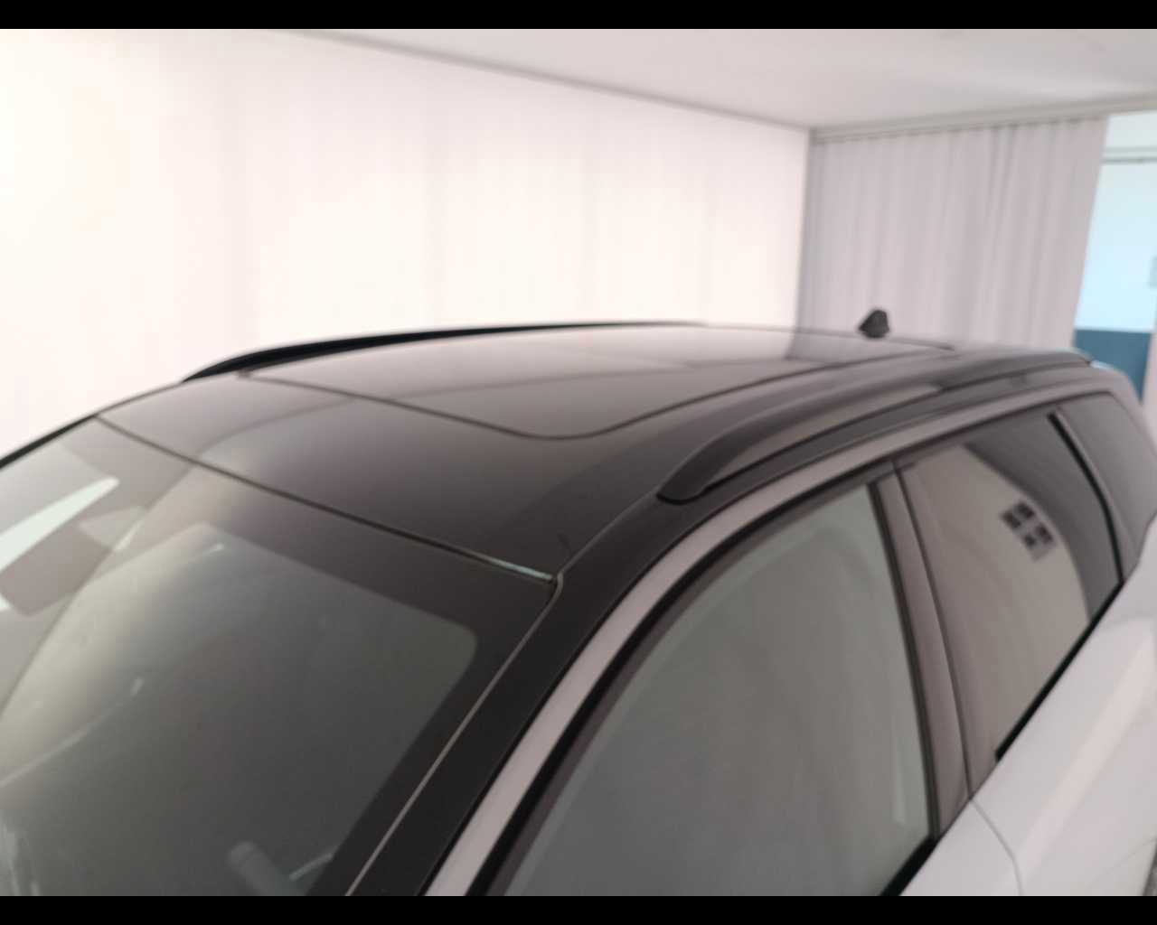 PEUGEOT Nuovo 5008 Hybrid 136 e-DCS6 GT