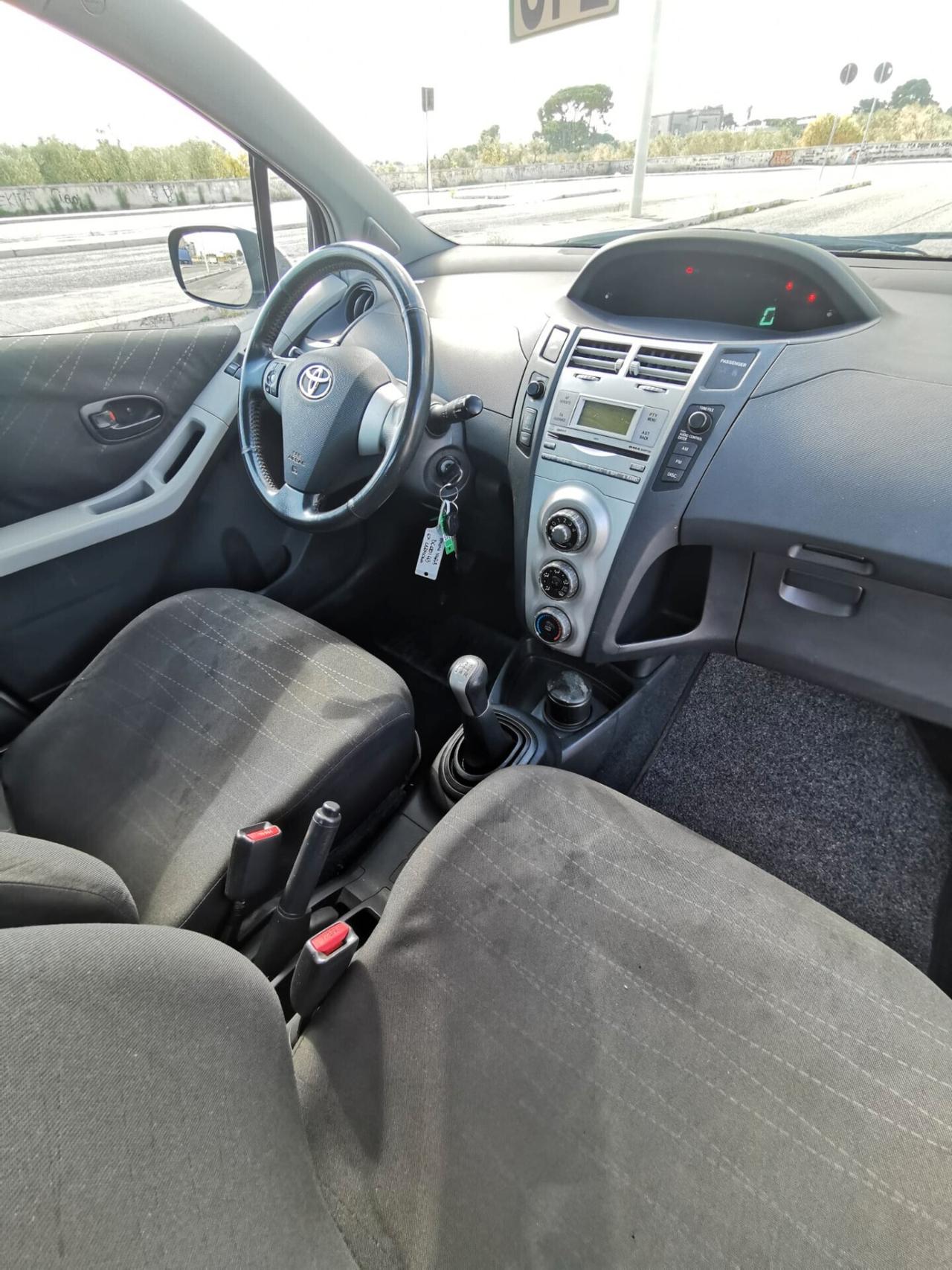 Toyota Yaris 1.0 5 porte Sol 2006