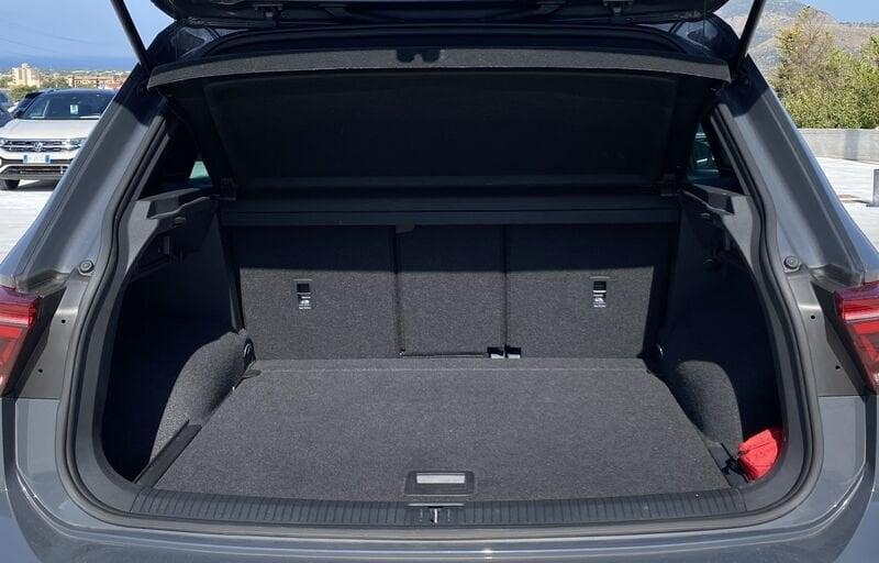 Volkswagen Tiguan R-Line 2.0 TDI 150CV DSG 4MOTION