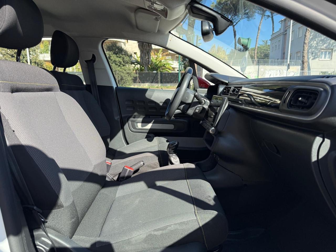 Citroen C3 83cv Benzina 5 porte Shine Navi bicolor pdc