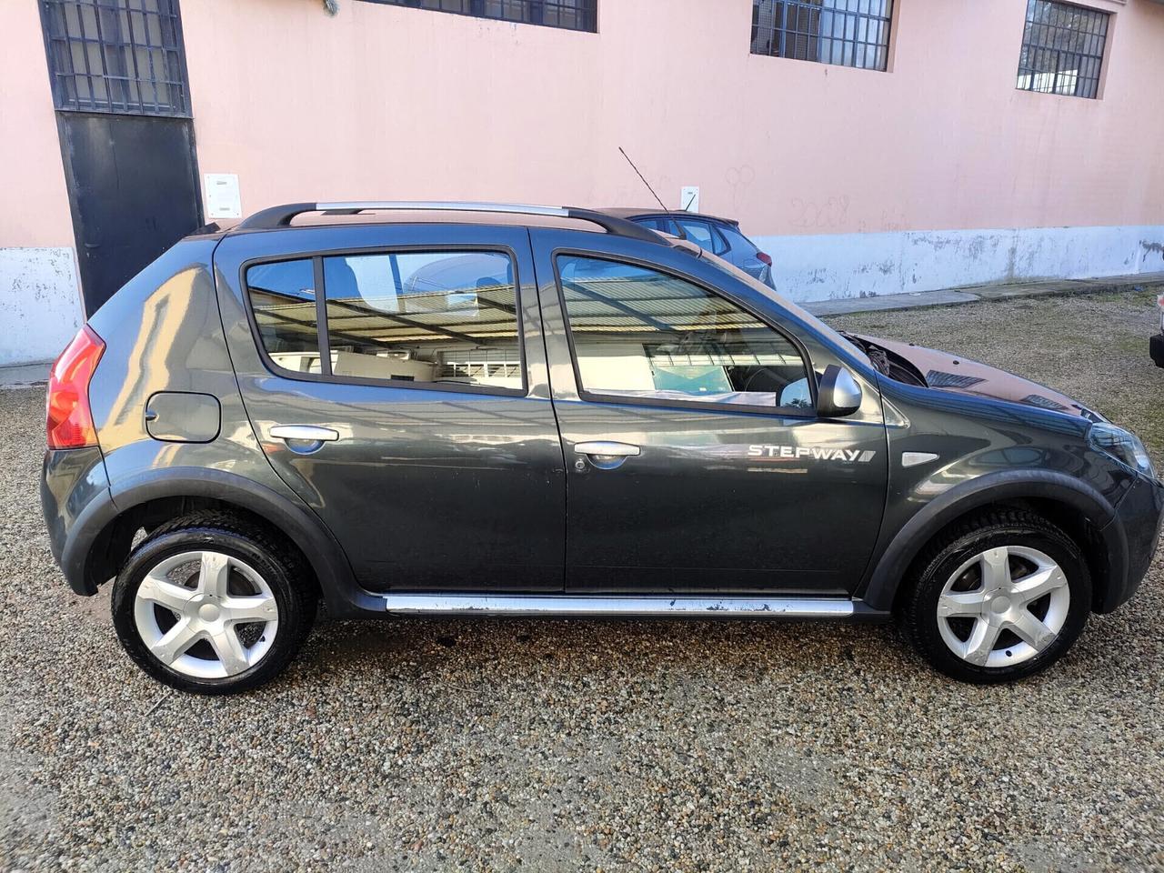 Dacia Sandero Stepway 1.6 8V GPL 85CV