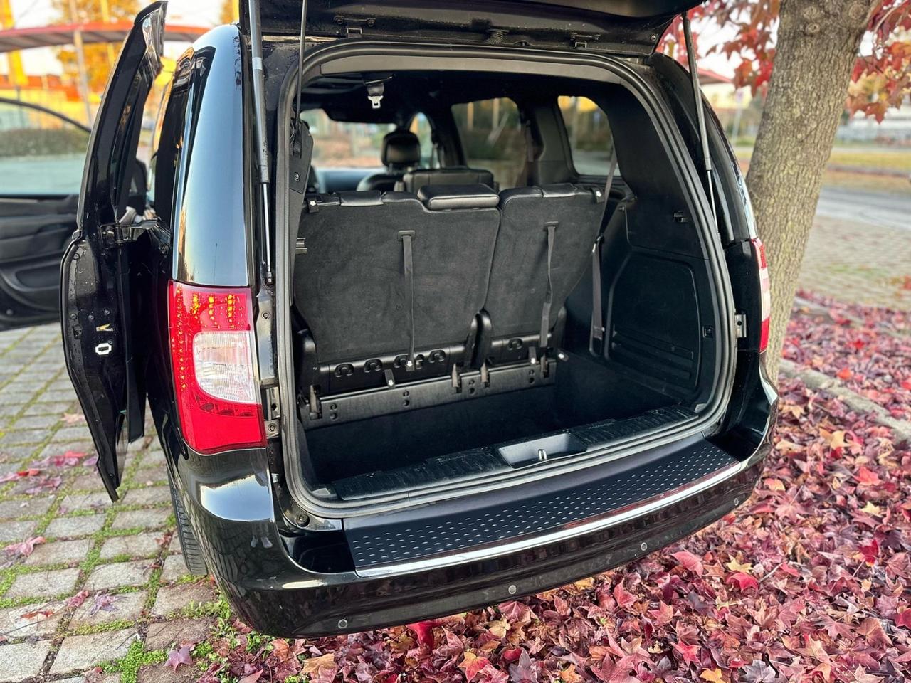 Lancia Voyager 2.8 Turbodiesel Platinum 177 CV