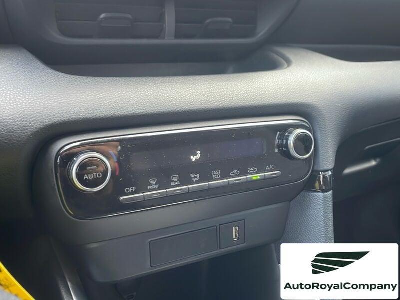 Toyota Yaris Hybrid Active MY22