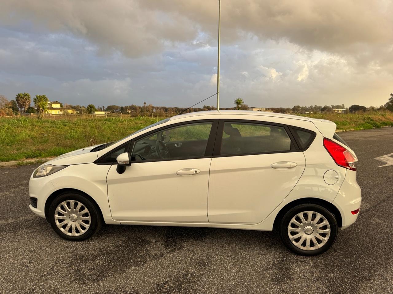 Ford Fiesta 1.4 5p. Bz.- GPL Titanium