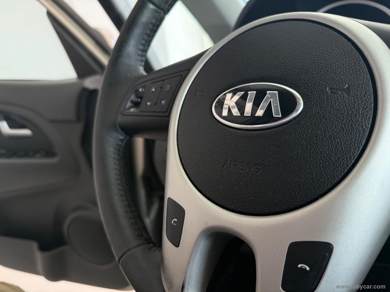 KIA Venga 1.6 CRDi 128 CV Cool TETTO APRIBILE