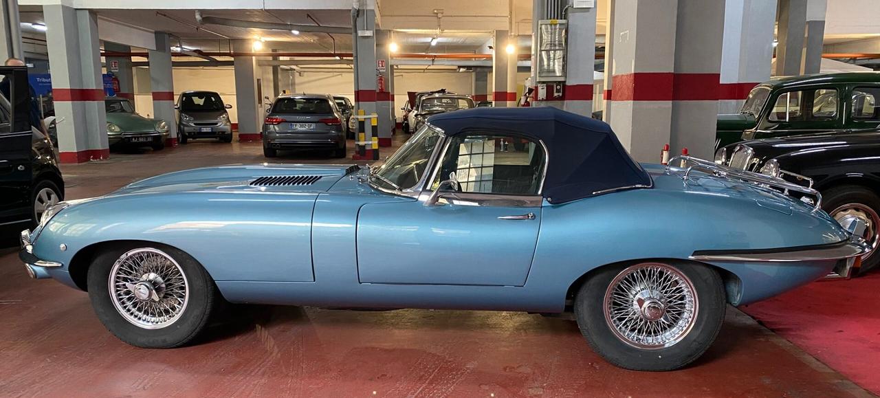 Jaguar E-Type 4.2