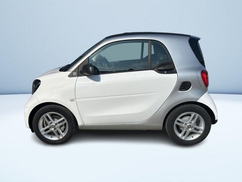 smart fortwo EQ PURE 22KW