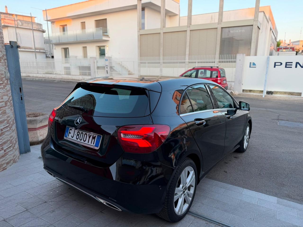 Mercedes-benz A 180 d Sport-2017 LED/17"