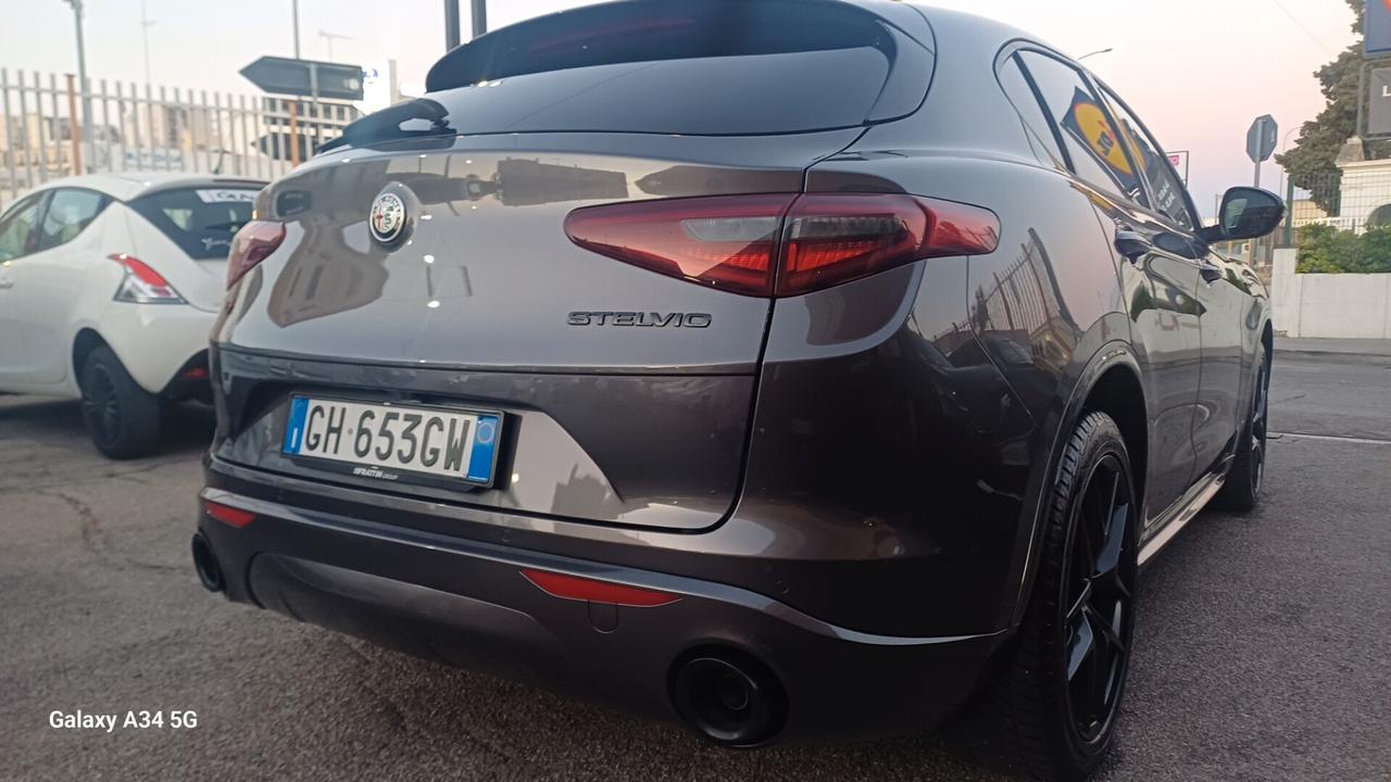 Alfa Romeo Stelvio 2.2 210 CV AT8 Q4 " Veloce Tì "