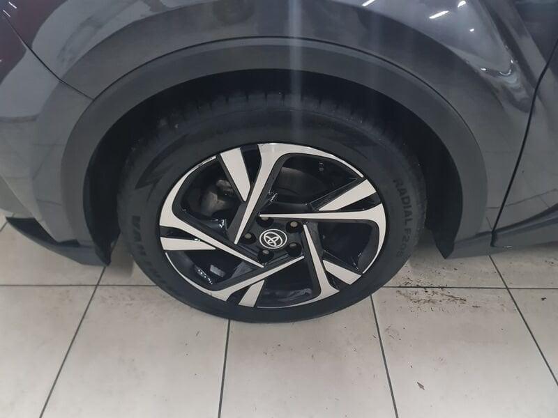 Toyota C-HR C-HR 2.0 Hybrid E-CVT Trend