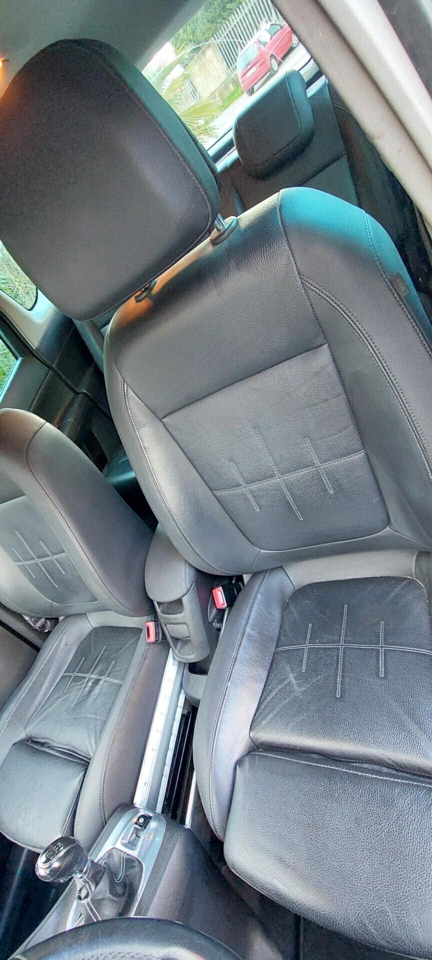 MERIVA 1,3 DIESEL 75 CV COSMO PELLE SEDILI RISCALDABILI SENSORI TELEFONOLEGA IMPECCABILE